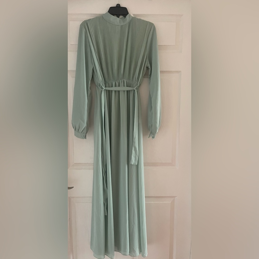 Long dress/ modest dress / abaya